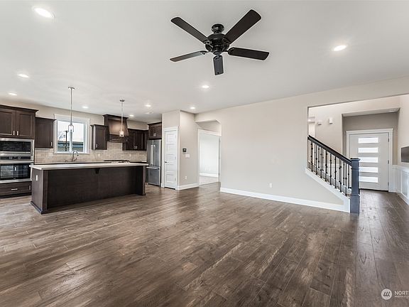 4th image of 7450 172nd Street Ct E