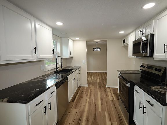 3rd image of 5405 Scepter Ct