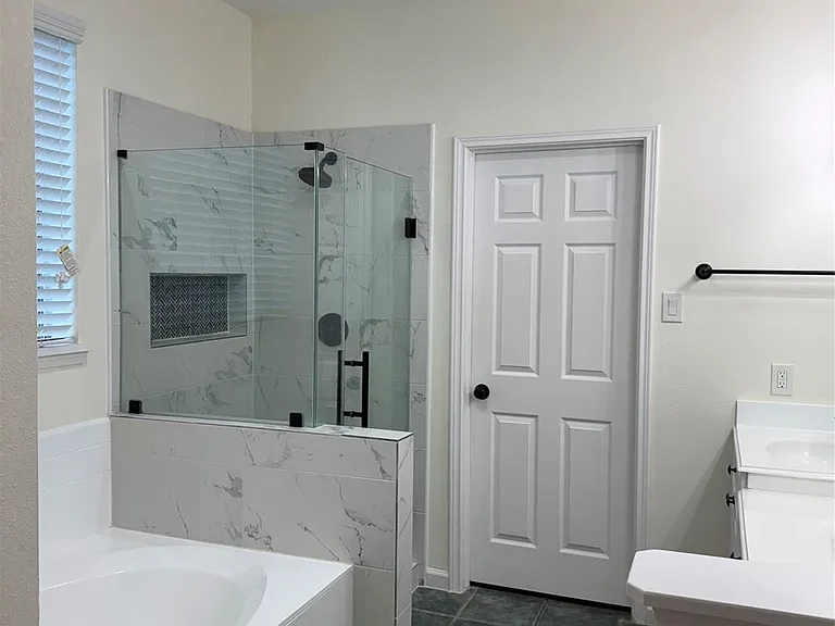 210 Indian Summer Ct — Photo 12