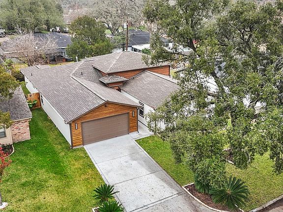 2nd image of 9630 Vilven Ln
