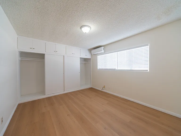 429 N Chapel Ave — Photo 10