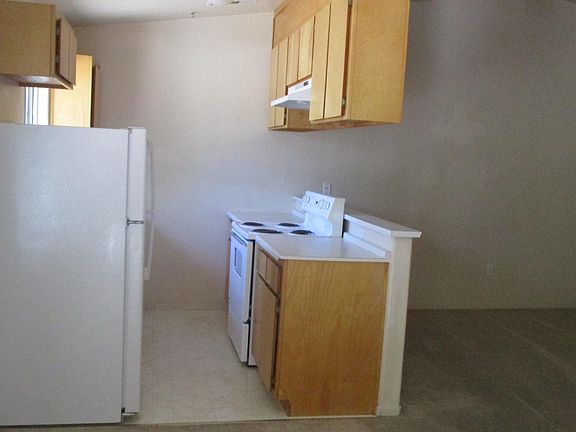 2nd image of 1024 E 5th St #207