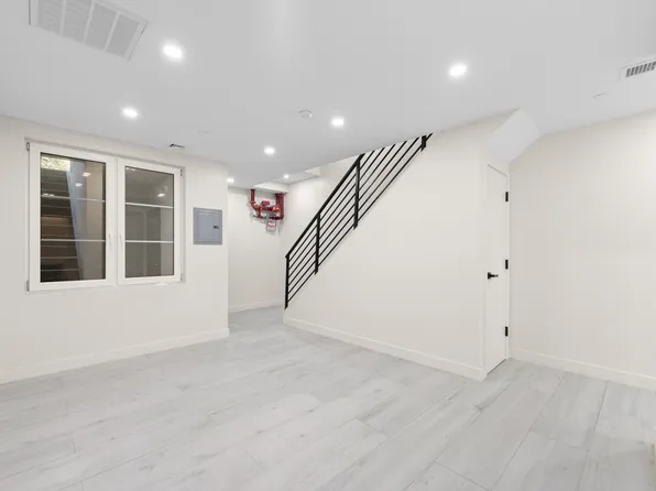 310 Fenimore Street image 48 of 50