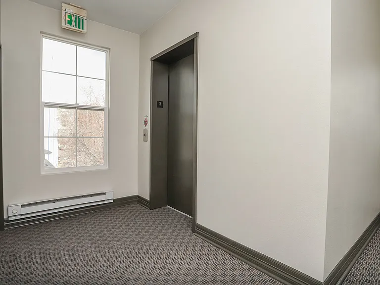 1721 N Marion St — Photo 11