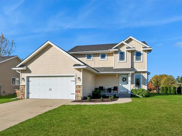 5952 NW 50th St, Johnston, IA 50131