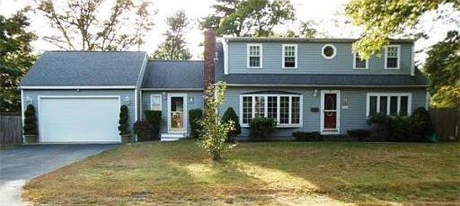 1st image of 19 Cherry Ln