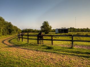 13882 Rollins Rd, Winnie, TX 77665