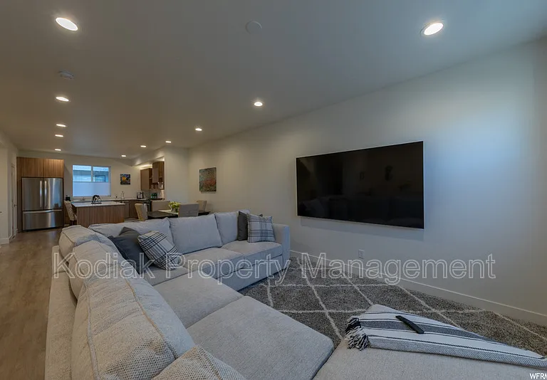 1541 E Talo Ct — Photo 16