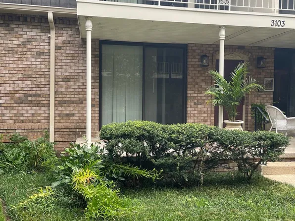 3103 Patrick Henry Dr APT 125, Falls Church, VA 22044