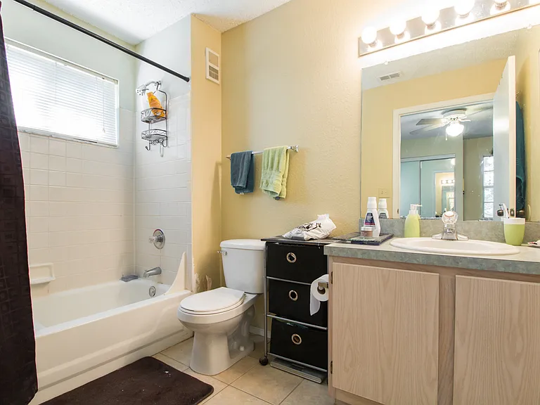 3705 SW 27th St #228 — Photo 16