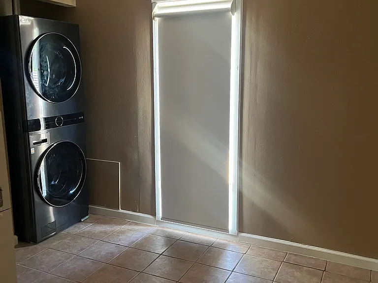 1900 Sombra Ct — Photo 3