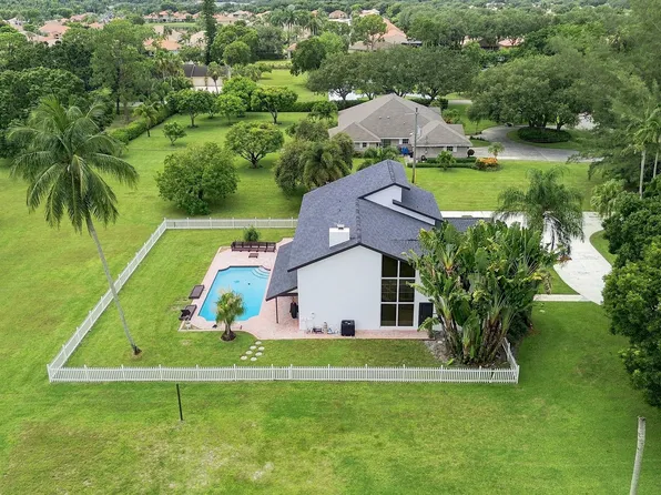 10400 W Tara Boulevard, Boynton Beach, FL 33437