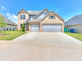14525 Rochefort Ln, Yukon, OK 73099