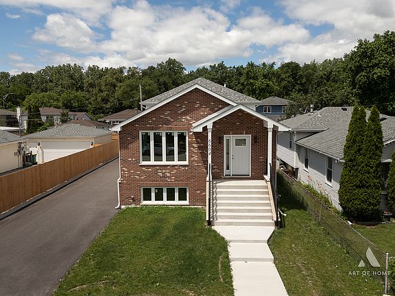2nd image of 6604 Chester Ave