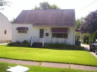 621 Tallkron Dr, Akron, OH 44305