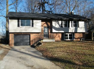 818 Yorkshire Rd, Anderson, IN 46012