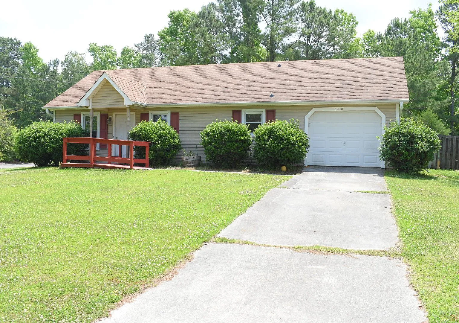 2 bed, 1032 sqft, $1,695 — Photo 2