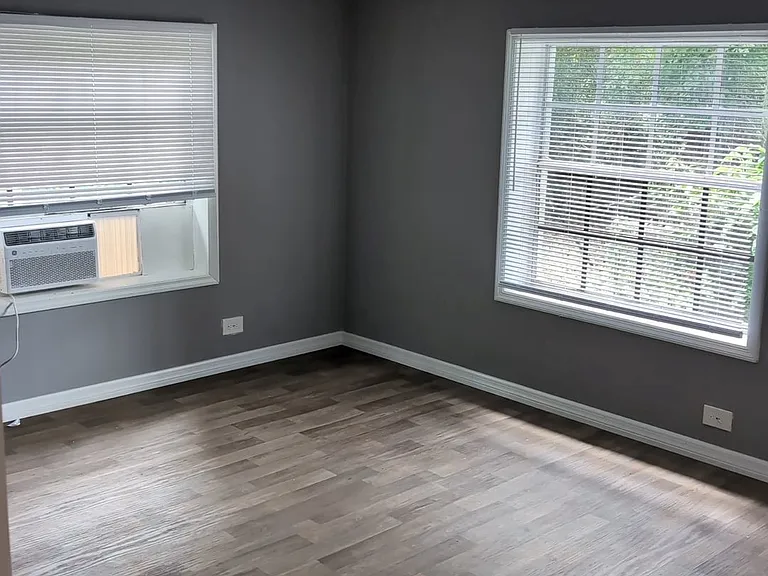 1537 Poe Rd — Photo 7
