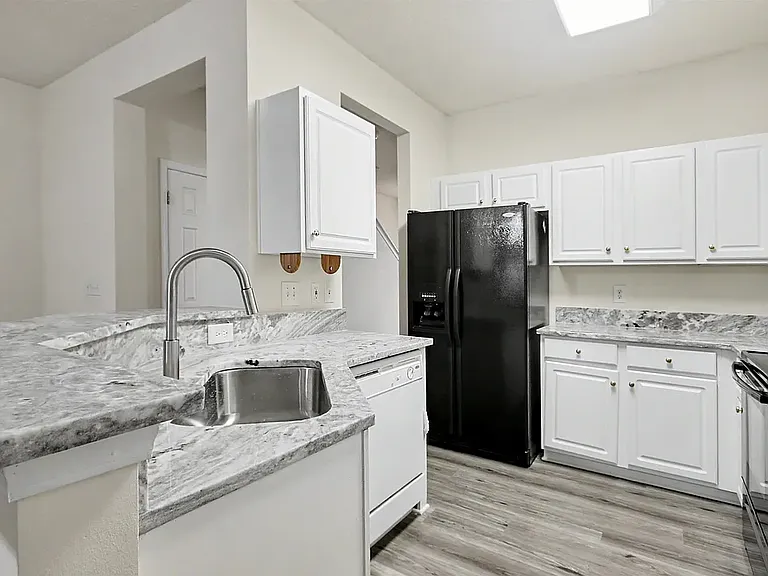 113 Olde Towne Way #3 — Photo 7
