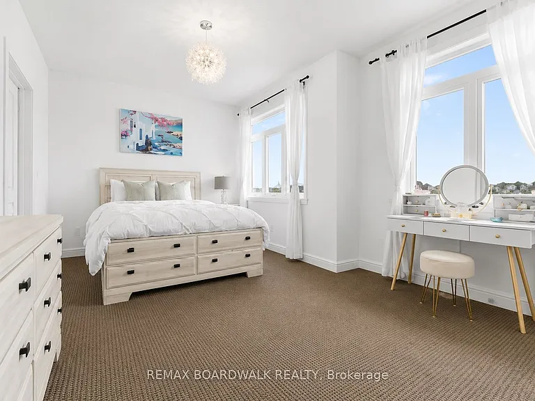 52 Big Dipper St — Photo 33
