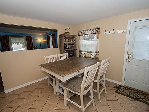 5th image of 329 Preston Dr