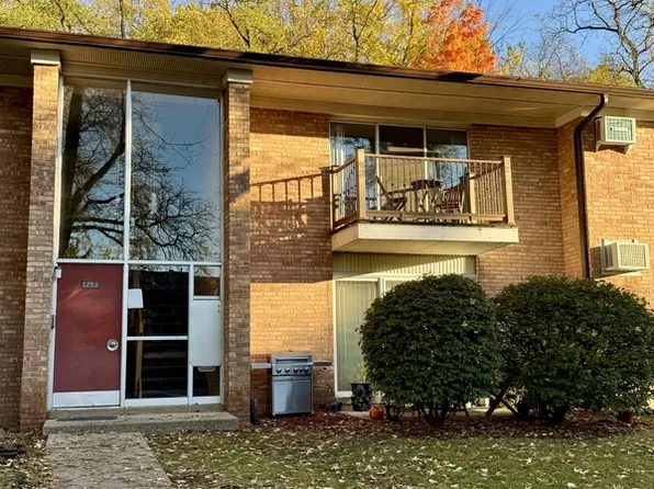 1253 Island Dr APT 103, Ann Arbor, MI 48105