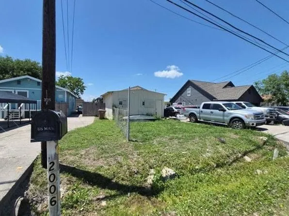 2002 Orange St, Corpus Christi, TX 78418