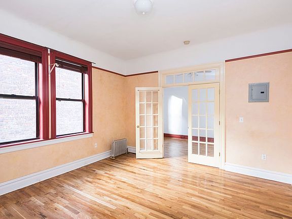 5th image of 31 Tiemann Pl APT 62