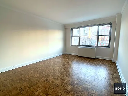 Rented by Bond New York | media 16