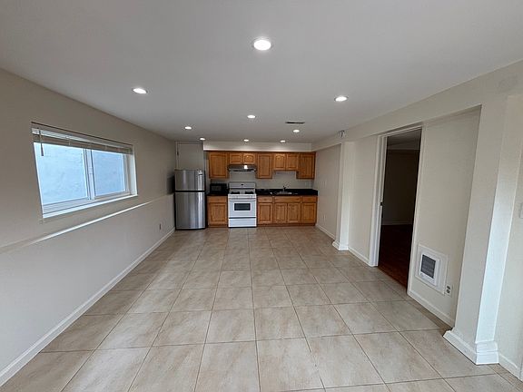 2nd image of 448 Saint Francis Blvd