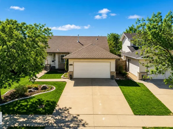 150 Deer Ridge Dr, Saint Albert, AB T8N 6G9