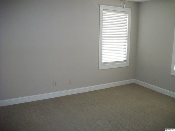 Home for Sale in Quincy, IL $109,000