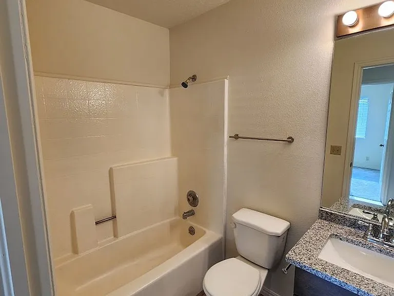 1075 N 1400 W #38 — Photo 11