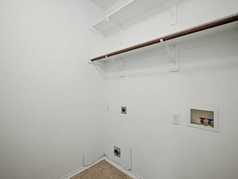 8401 Tribute Ln — Photo 19