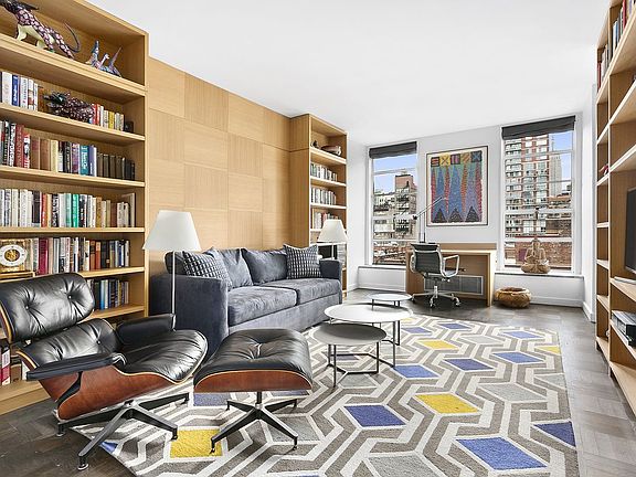 5th image of 37 W 12th St APT 9G