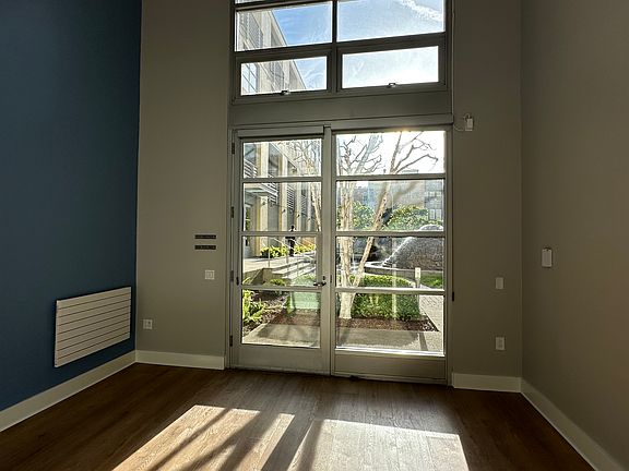 3rd image of 411 Francisco St #112