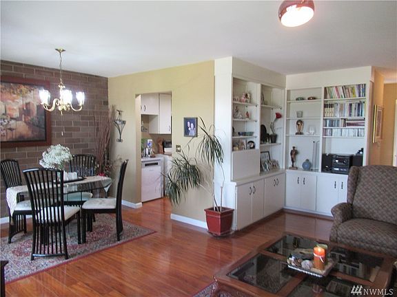 Open floor plan perfect for entertaining.