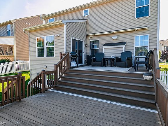 4th image of 38187 Waterford Dr