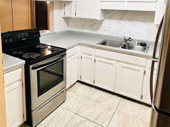 5th image of 7225 W Fairfield Dr APT D8