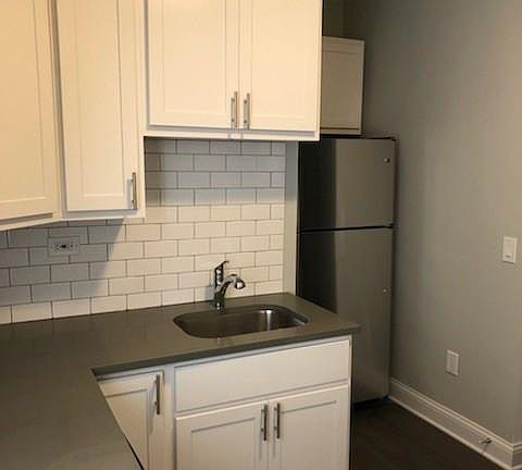 4th image of 5057 N Damen Ave #1WWW