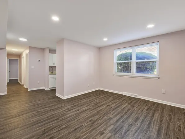 4411 Falls Bridge Dr, Baltimore, MD