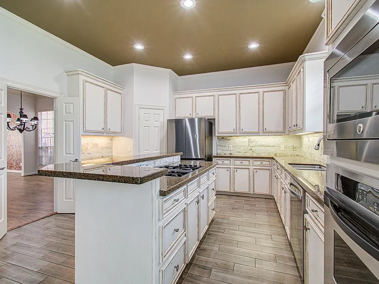 13514 Broadmeadow Ln — Photo 17