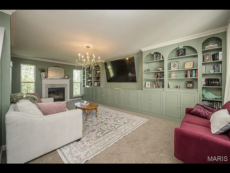 347 Cumberland Ct — Photo 6