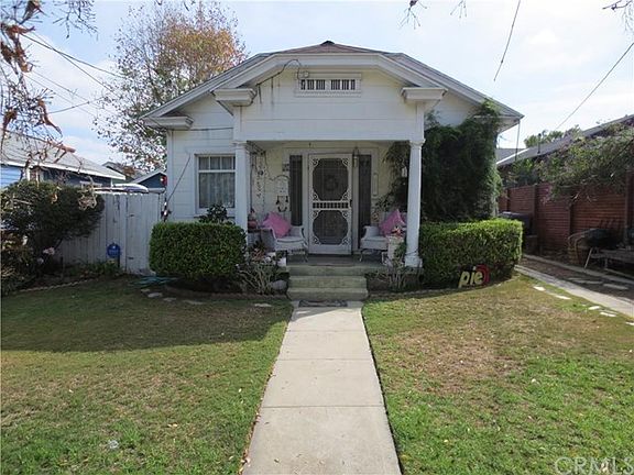 3rd image of 712 Vincent Park