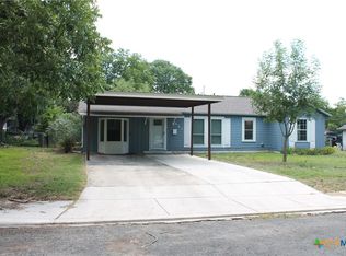 441 Moore St, Seguin, TX 78155