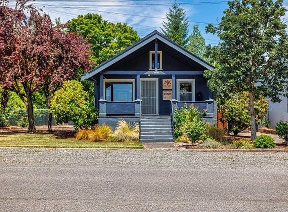 2nd image of 2105 SE Ochoco St