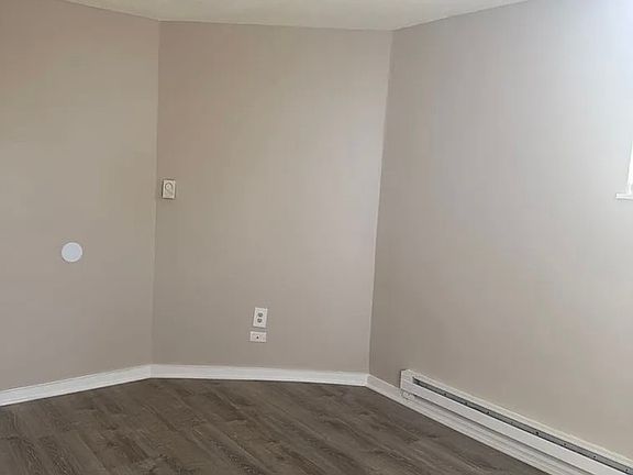 3rd image of 717 Walk Hill St