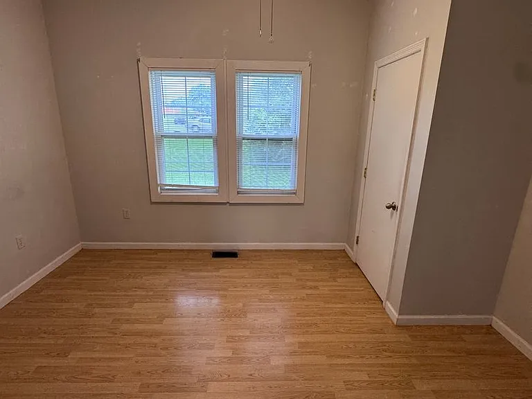 99 Smith Cir — Photo 5