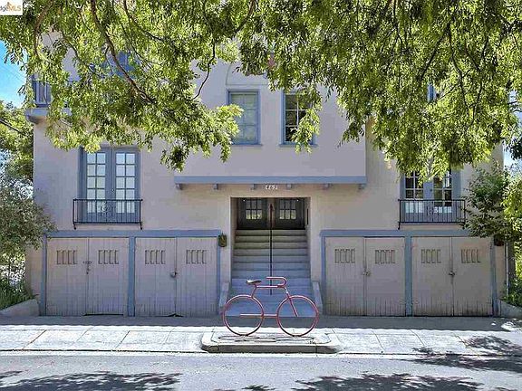 Building from Street 3