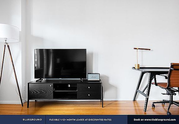 3rd image of 77 5th Ave APT 17C